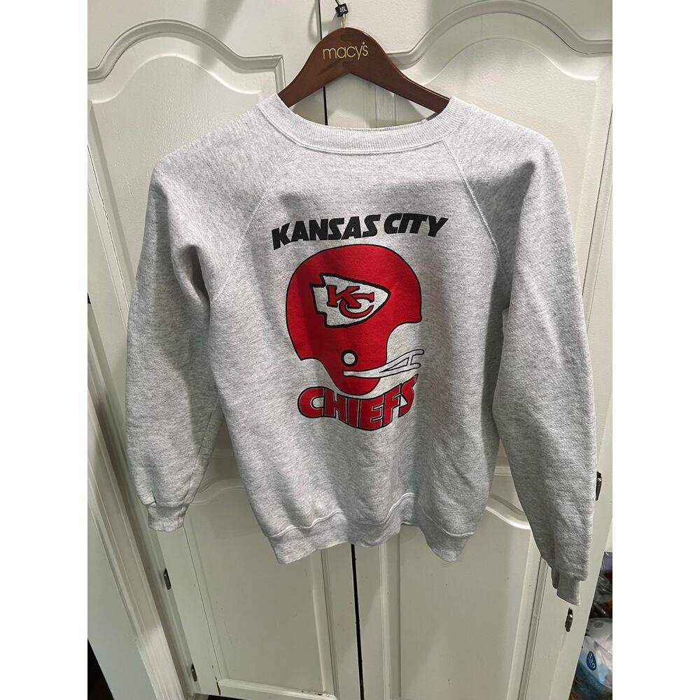 Vintage Kansas City Chiefs Helmet Crewneck Sweatshirt Gray NFL Mens L